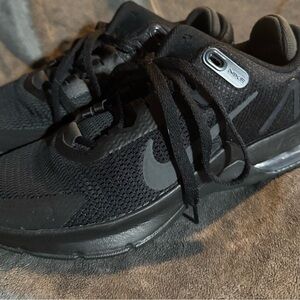 Nike Men's Black Air Max Sneakers